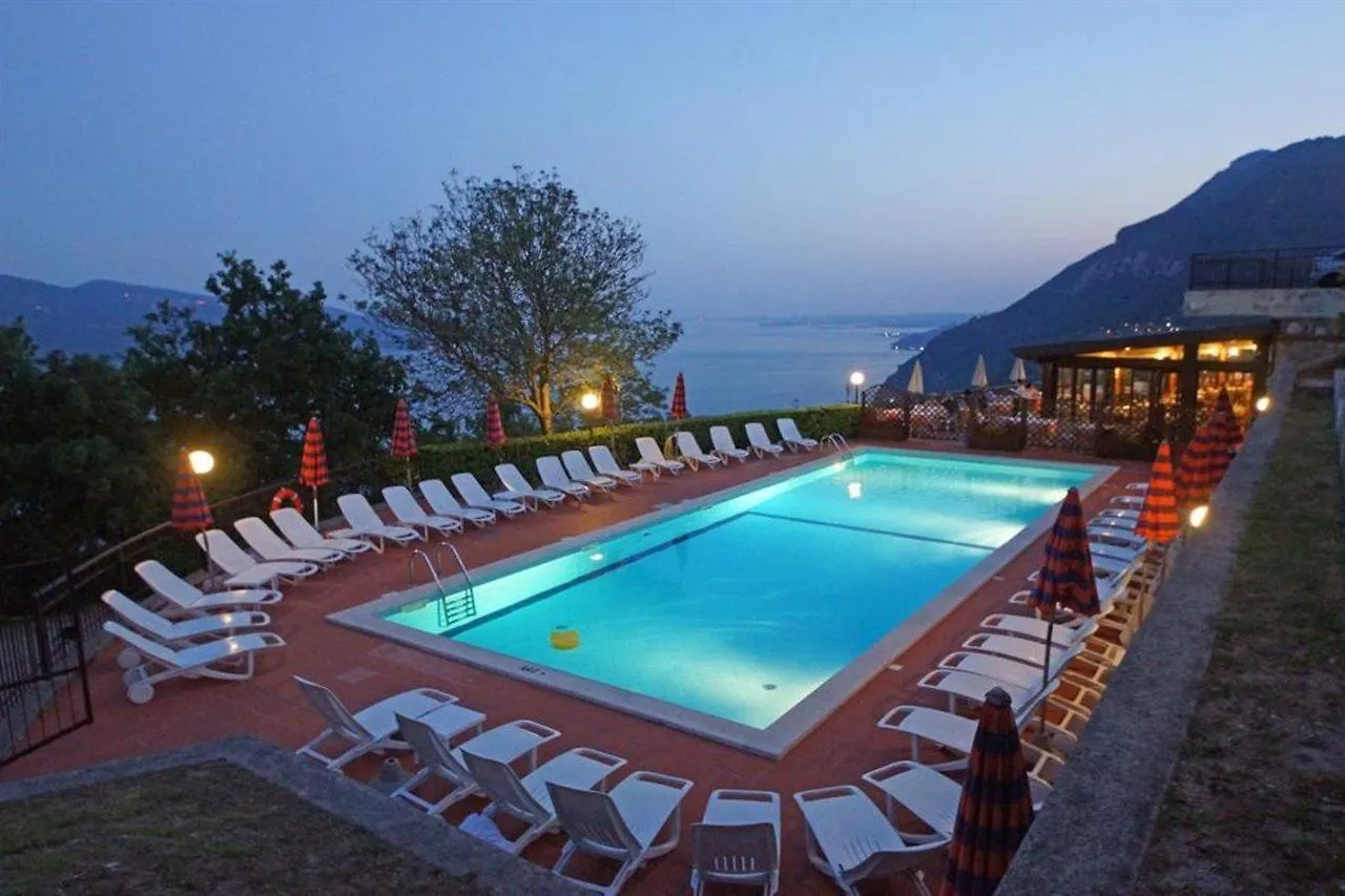 Hotel Residence La Rotonda Tignale Aparthotel