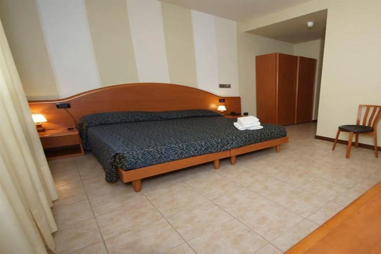 Aparthotel Hotel Residence La Rotonda Tignale