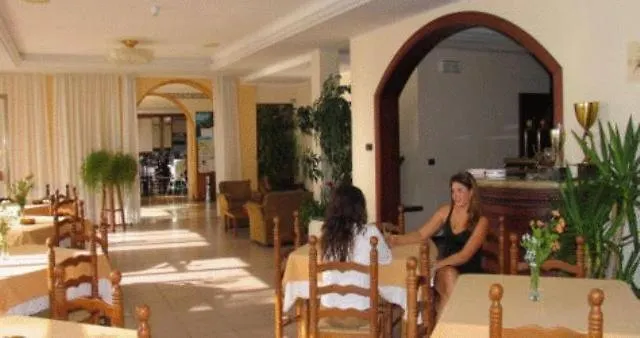 Hotel Residence La Rotonda Tignale 3*,  Italy